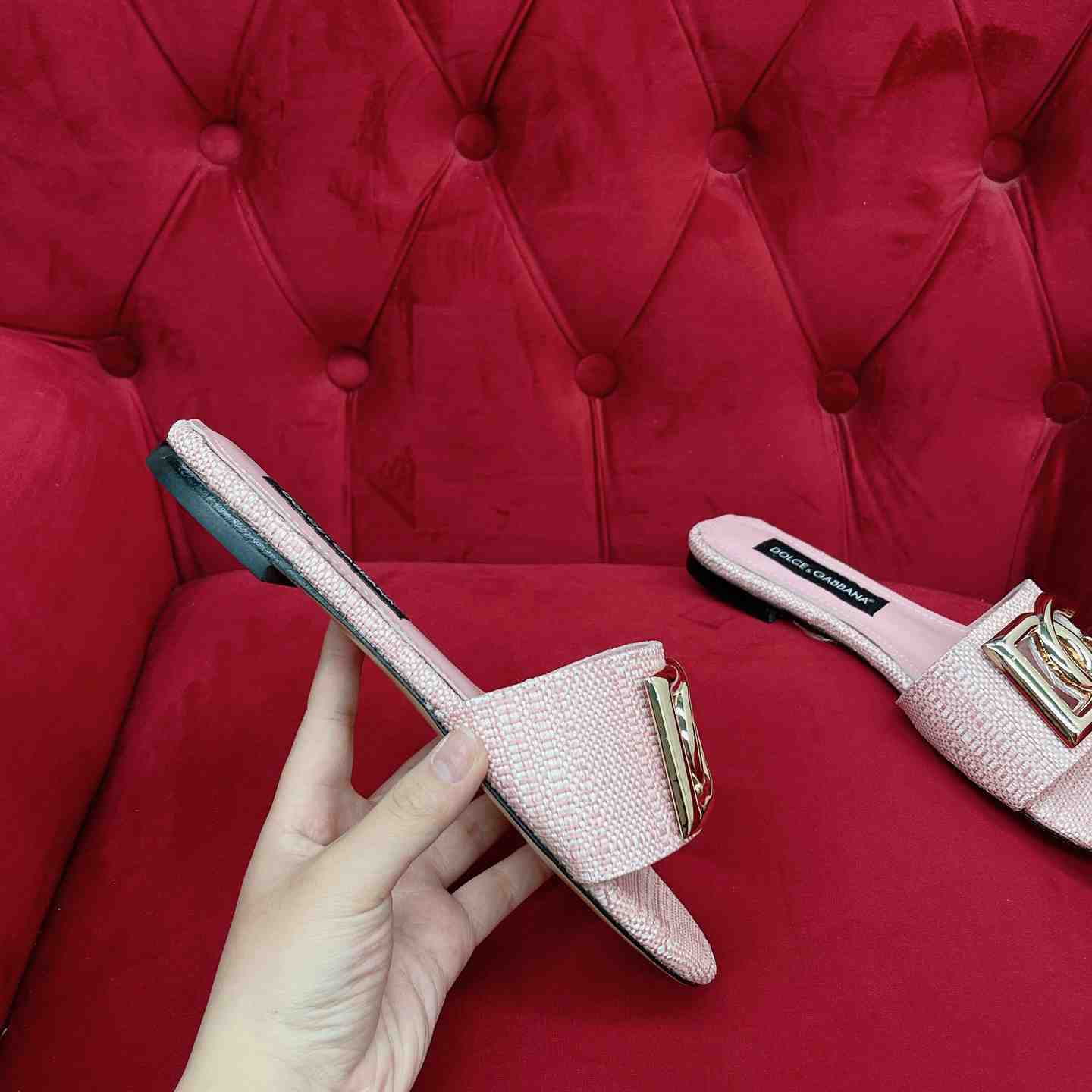 Dolce & Gabbana Raffia Sliders - DopestKickz