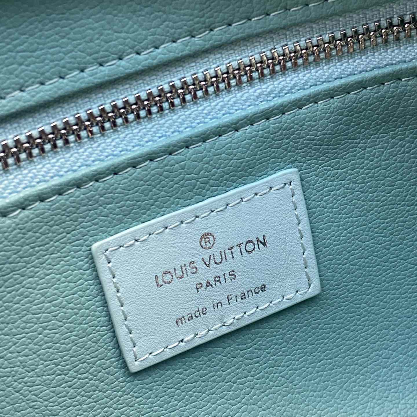 Louis Vuitton Dopp Kit    M82337 - DopestKickz