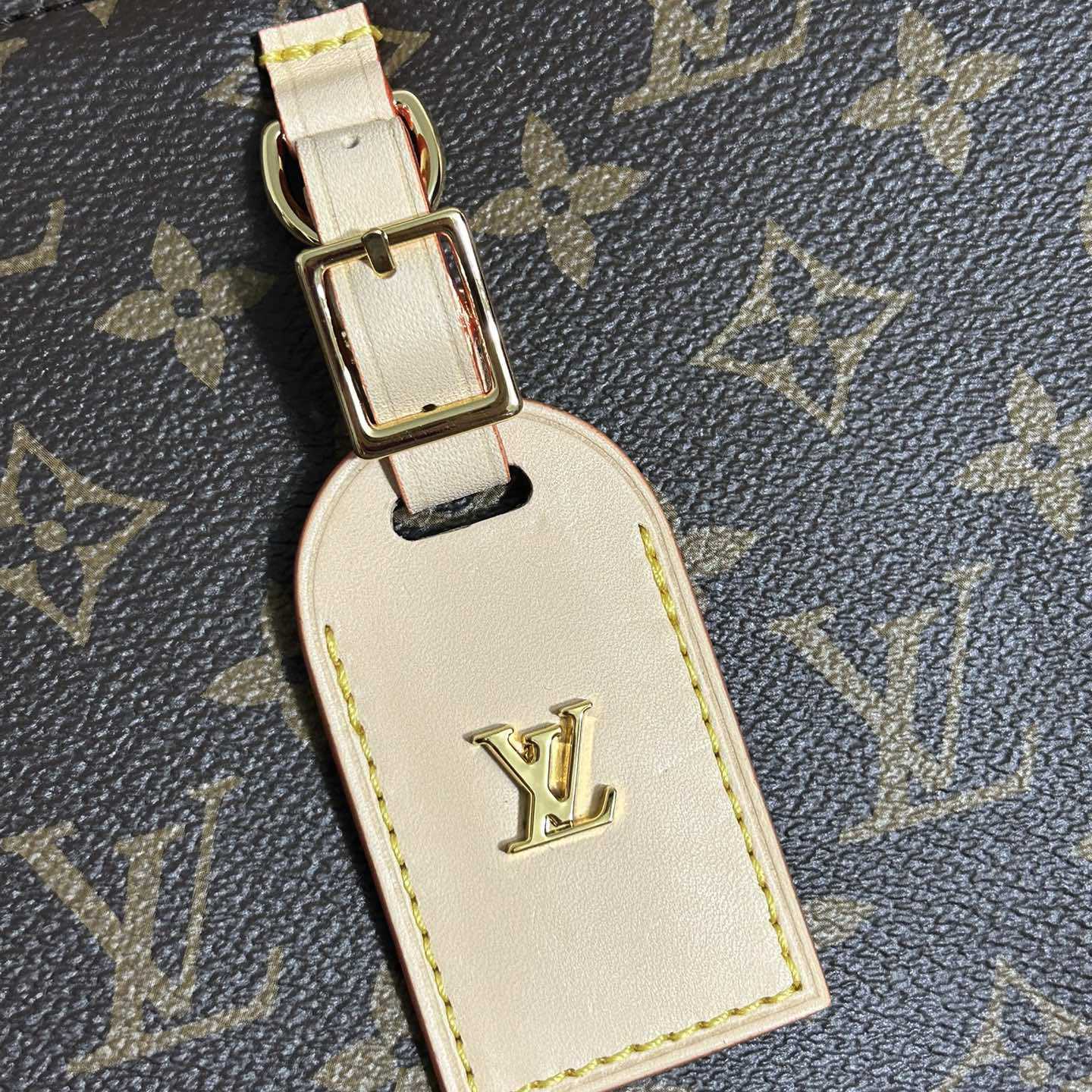 Louis Vuitton Around Me PM    M47117 - DopestKickz