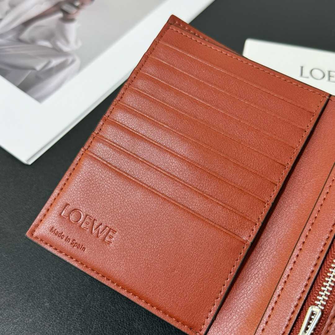 Loewe Medium Vertical Grained-Leather Wallet(14×11cm) - DopestKickz