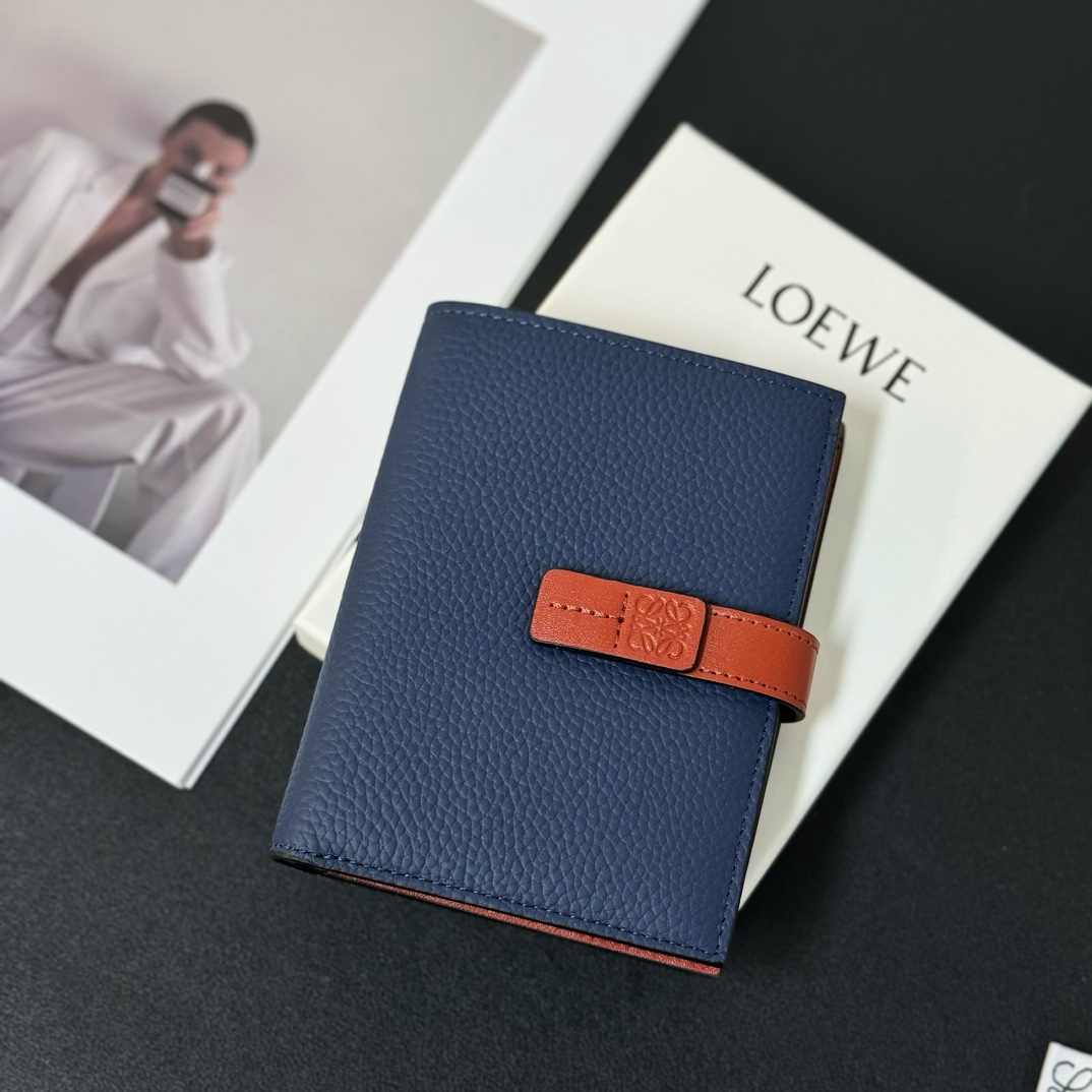 Loewe Medium Vertical Grained-Leather Wallet(14×11cm) - DopestKickz