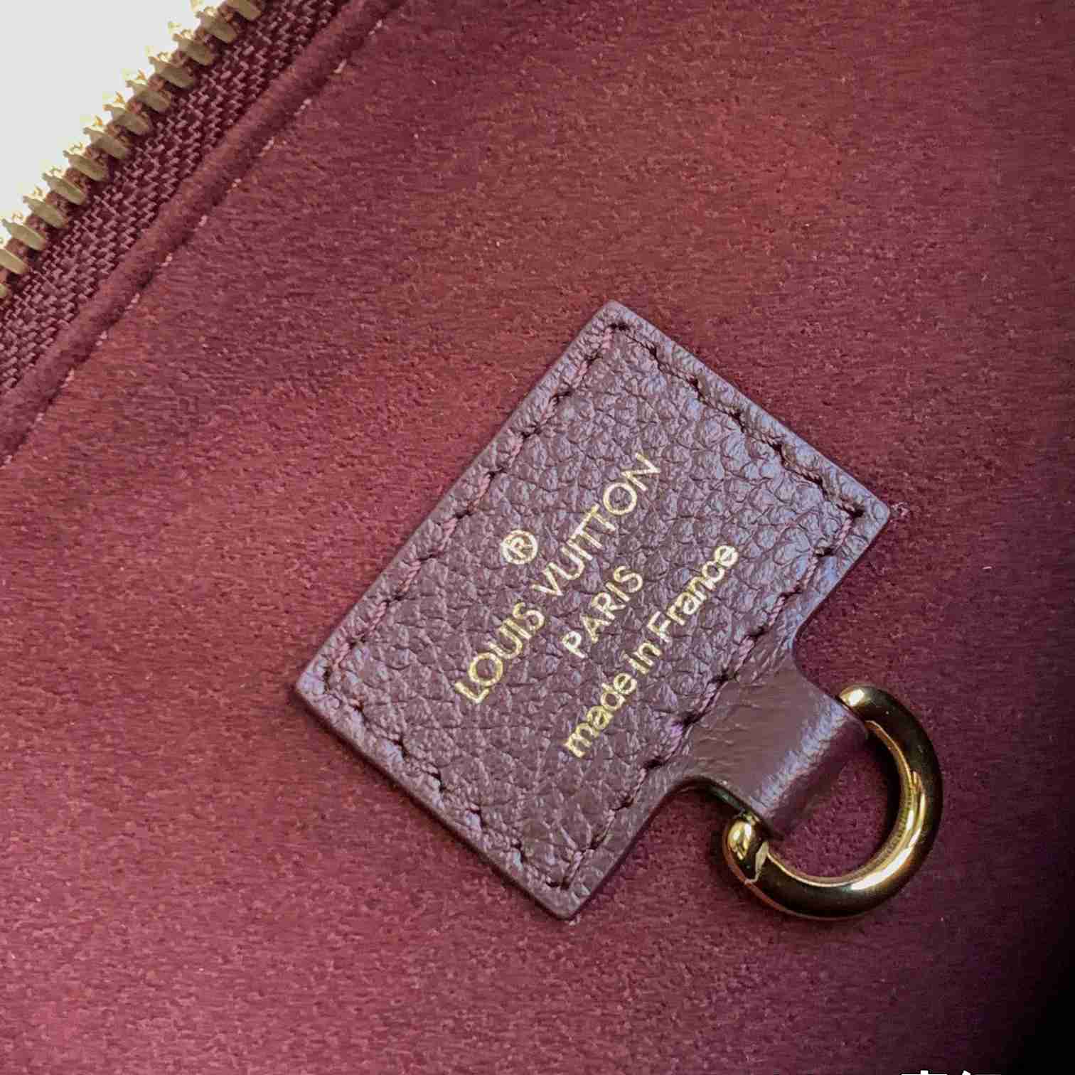 Louis Vuitton Sac Sport   M46674 - DopestKickz