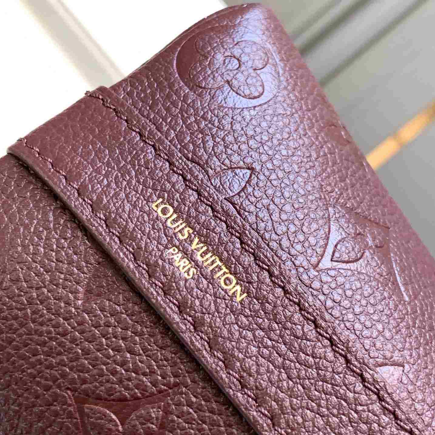 Louis Vuitton Sac Sport   M46674 - DopestKickz