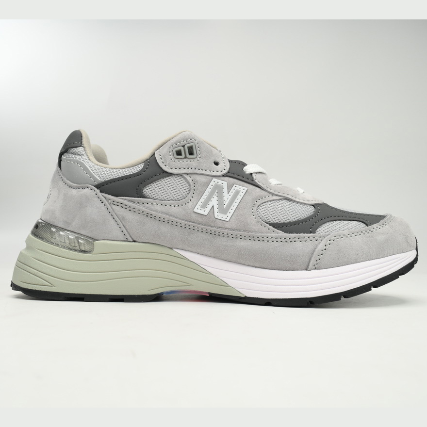 New Balance 992 Black And Gray Sneakers      M992GR  - DopestKickz