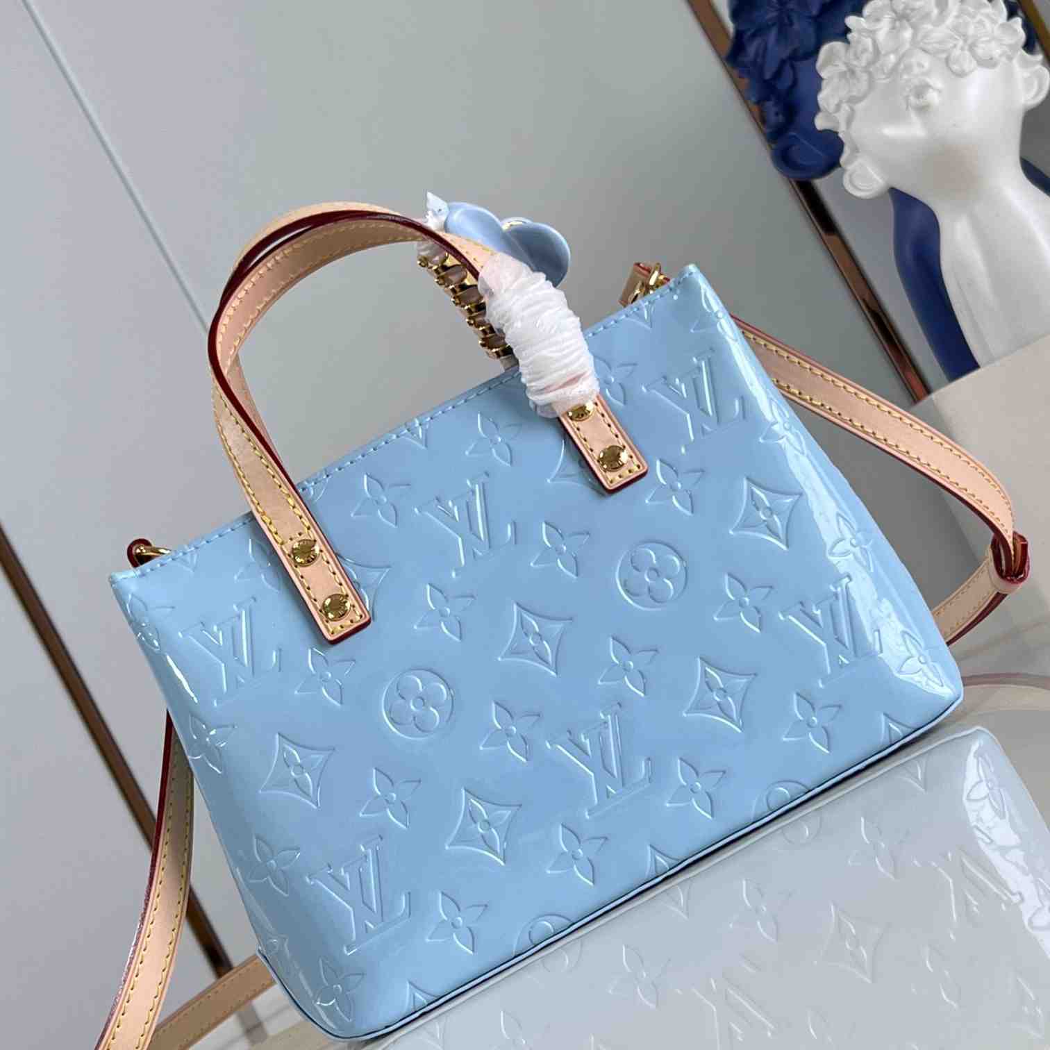 Louis Vuitton Reade PM    M24144 - DopestKickz