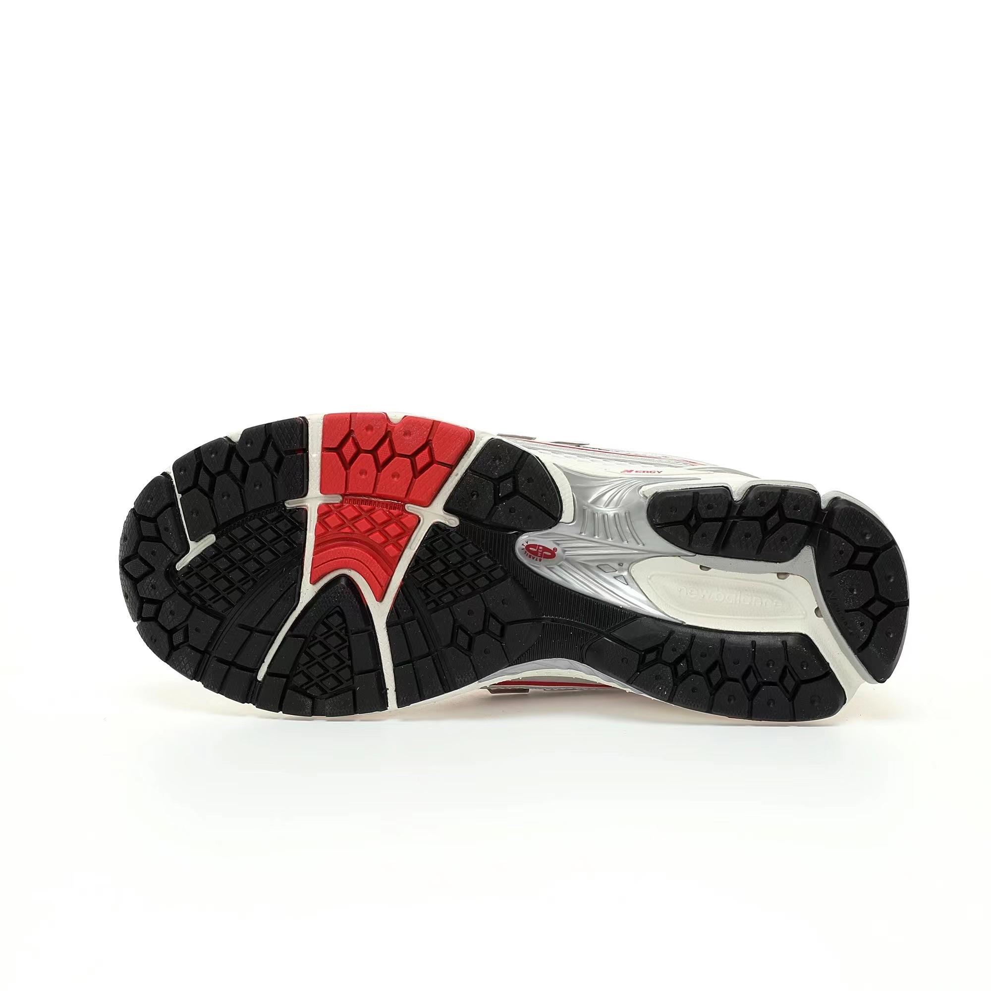 New Balance m1906r Sneakers      M1906RGA - DopestKickz