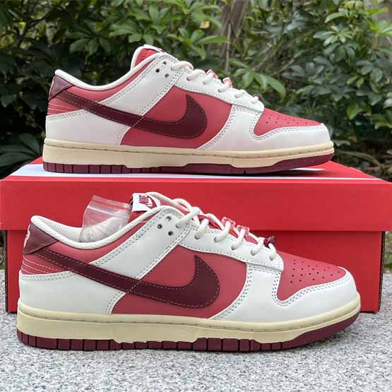 Nike Dunk Low Sneaker       HF0736-161 - DopestKickz