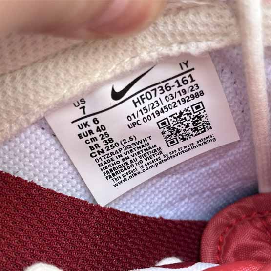 Nike Dunk Low Sneaker       HF0736-161 - DopestKickz