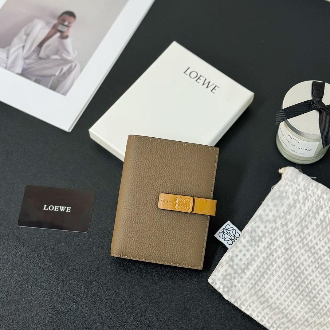 Loewe Medium Vertical Grained-Leather Wallet(14×11cm) - DopestKickz