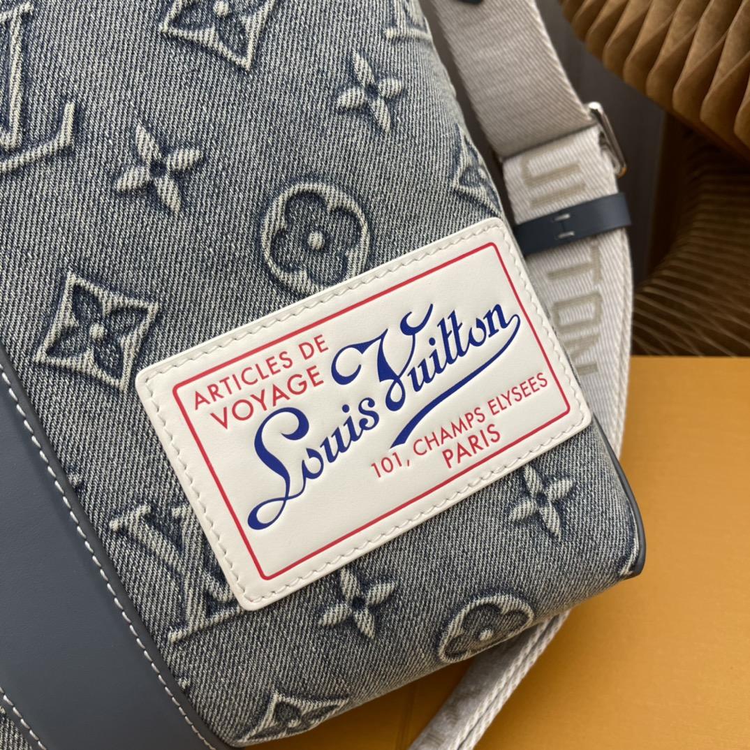 Louis Vuitton Weekend Tote NM   M22537 - DopestKickz