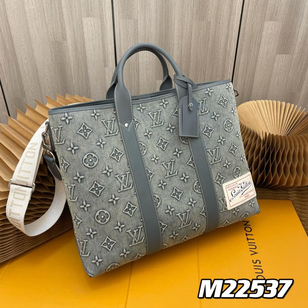 Louis Vuitton Weekend Tote NM   M22537 - DopestKickz