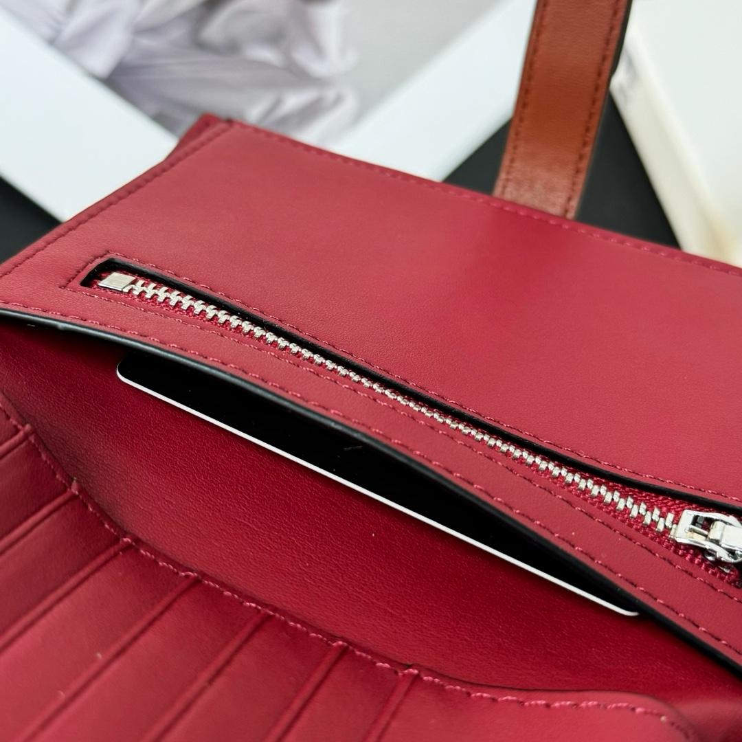 Loewe Medium Vertical Grained-Leather Wallet(14×11cm) - DopestKickz