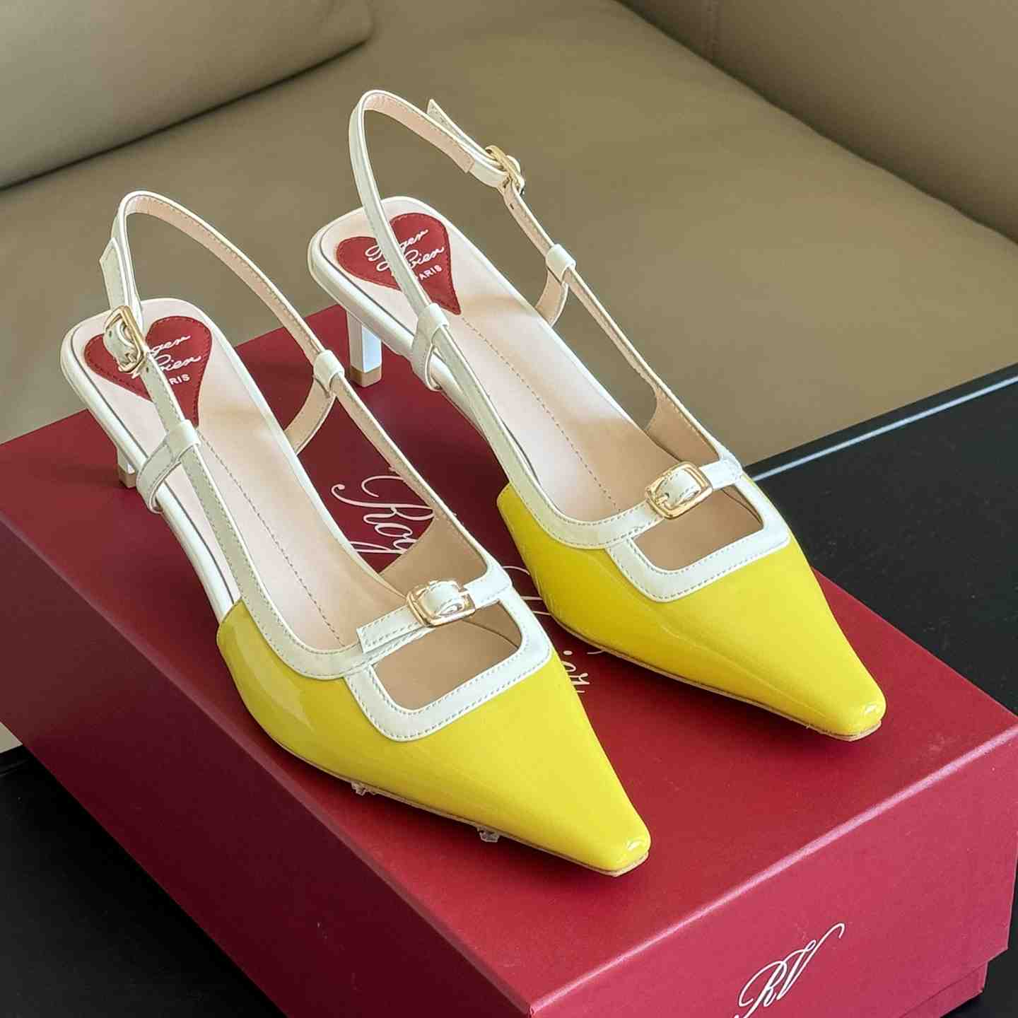 Roger Vivier Viv’ Canard Slingback Pumps in Patent Leather - DopestKickz