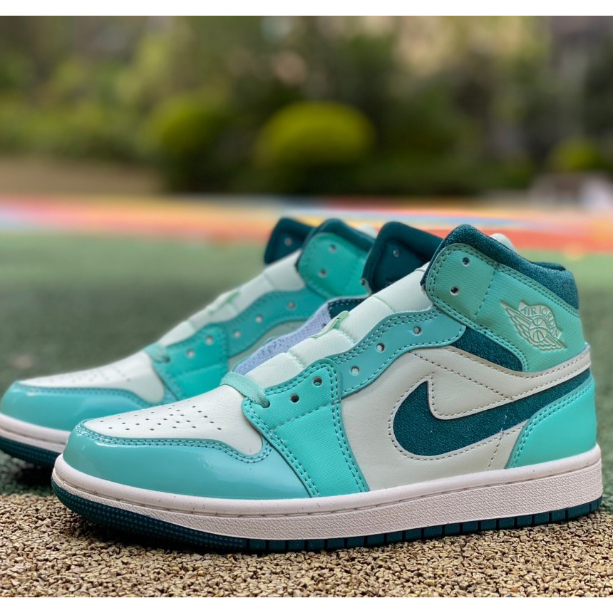 Nike Air Jordan 1 Mid SE AJ1 Sneaker      DZ3745-300 - DopestKickz