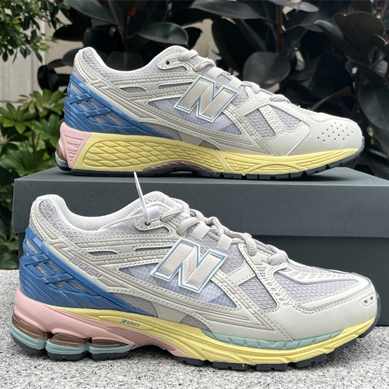 New Balance 1906R Sneakers    M1906NC  - DopestKickz