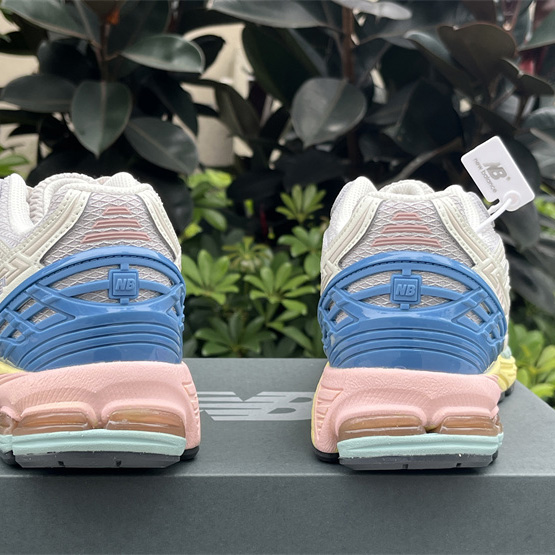 New Balance 1906R Sneakers    M1906NC  - DopestKickz