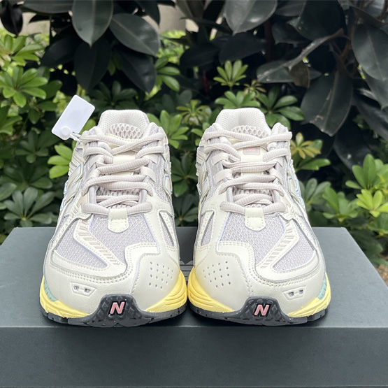 New Balance 1906R Sneakers    M1906NC  - DopestKickz