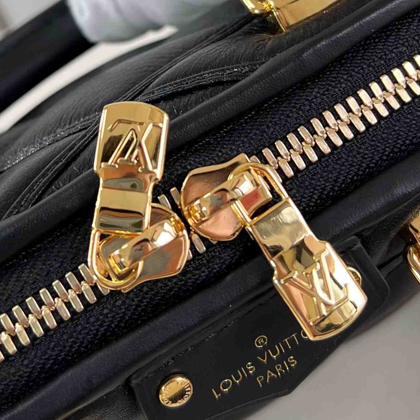 Louis Vuitton Nano Alma    M83048 - DopestKickz