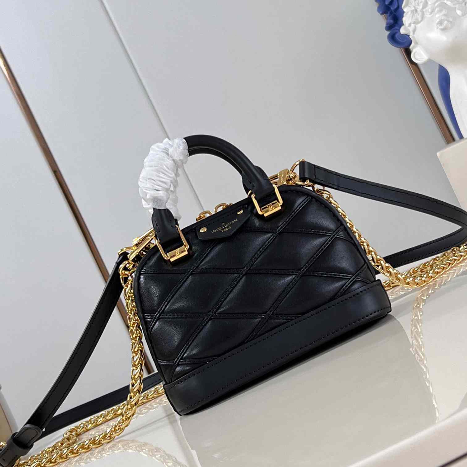 Louis Vuitton Nano Alma    M83048 - DopestKickz