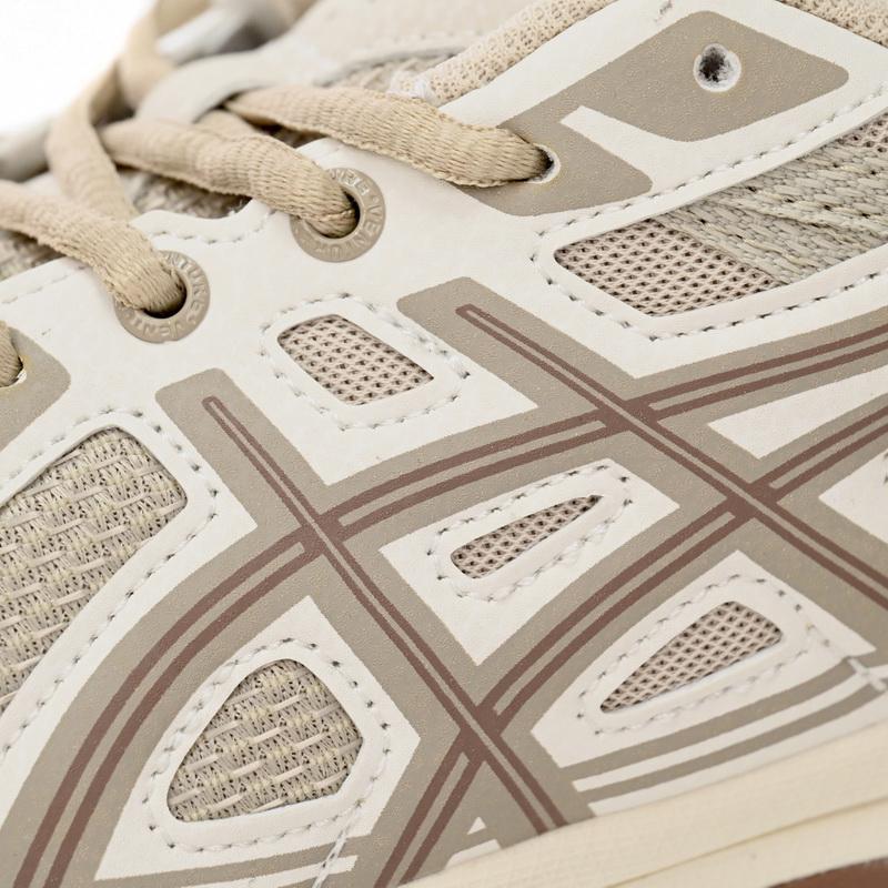 Asics Gel-venture Bei Ge Sneakers      1011B550-250 - DopestKickz