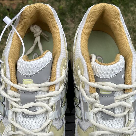  New Balance 1906R Sneakers    M1906NLY - DopestKickz