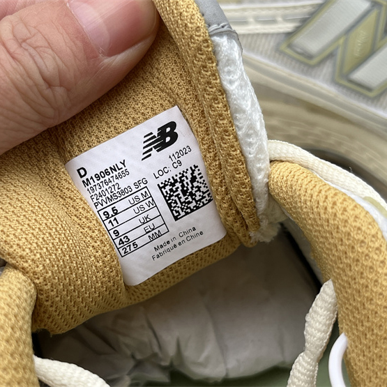  New Balance 1906R Sneakers    M1906NLY - DopestKickz