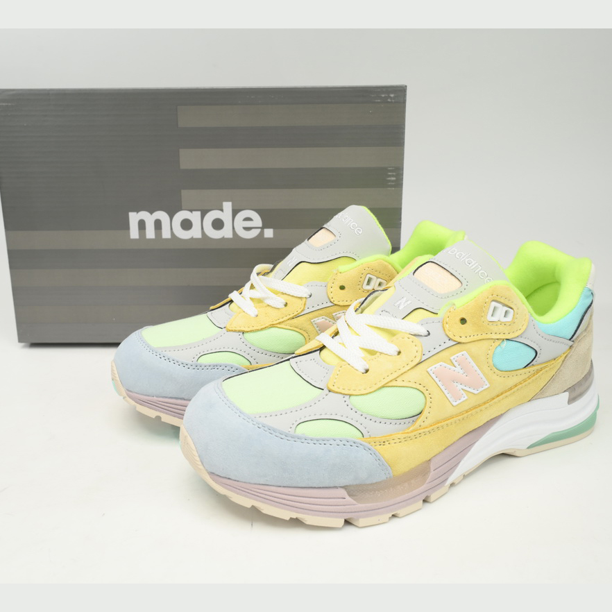 New Balance 992 Yellow Green Powder Sneakers      M992AB - DopestKickz