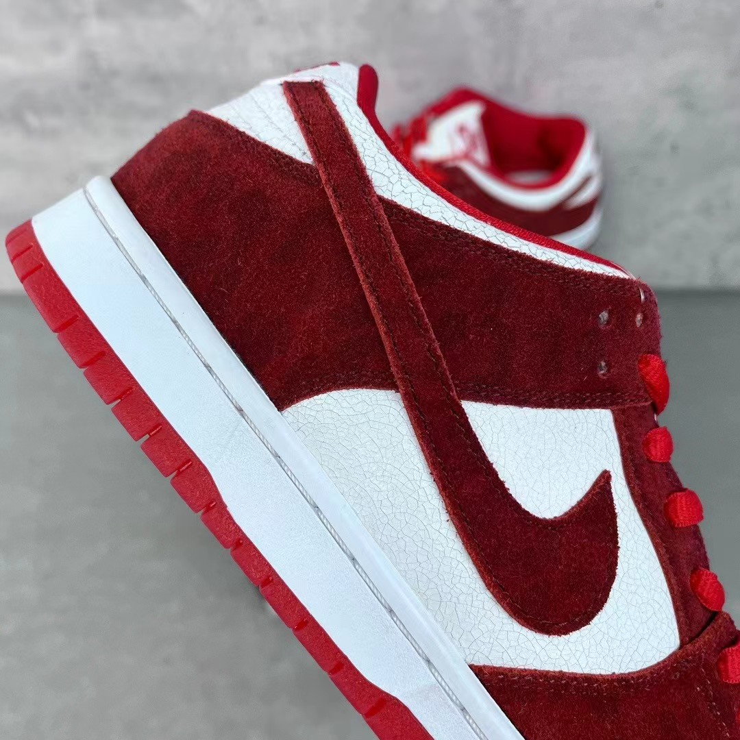 Nike Sb Dunk Low “City Of Love” Sneaker    313170-662 - DopestKickz