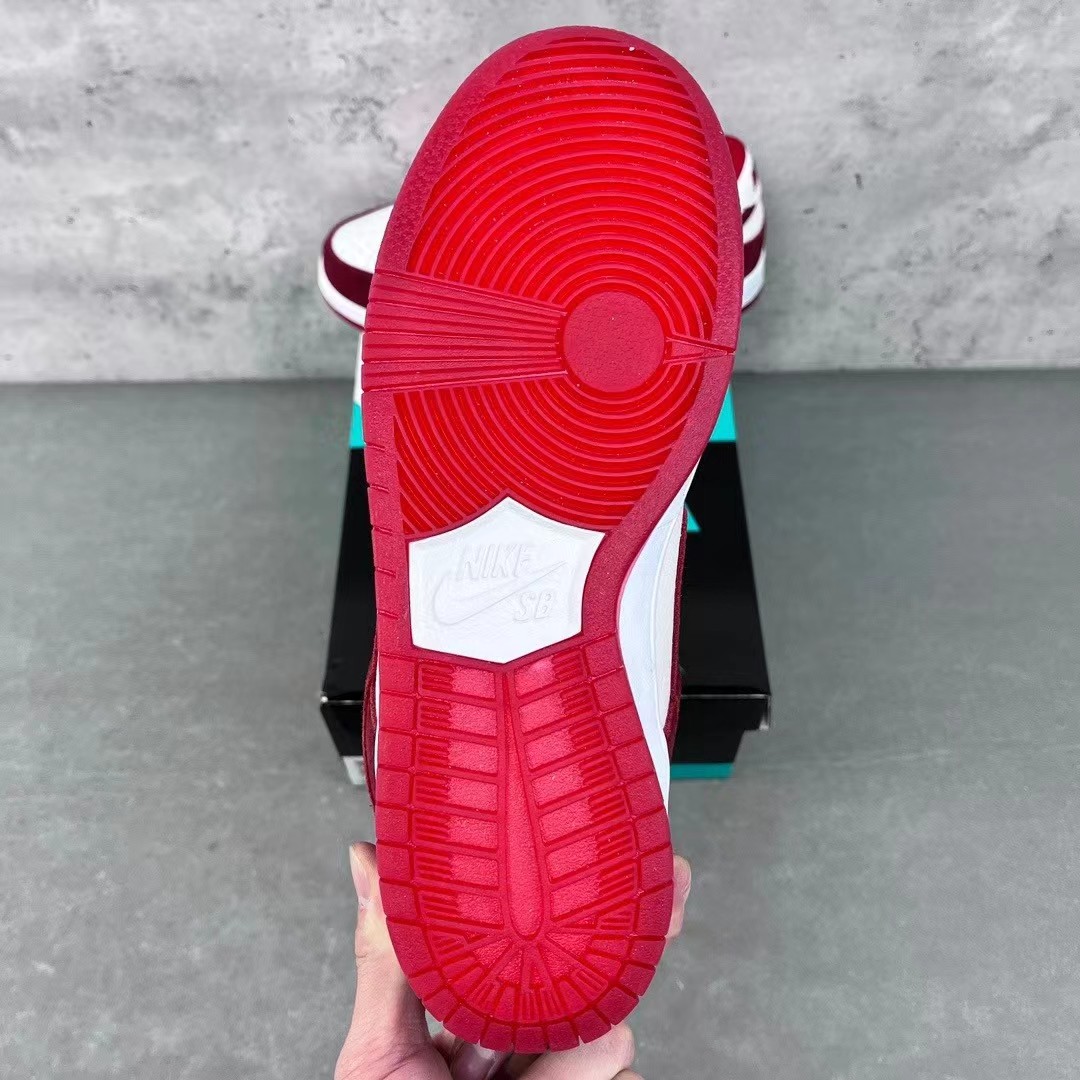 Nike Sb Dunk Low “City Of Love” Sneaker    313170-662 - DopestKickz