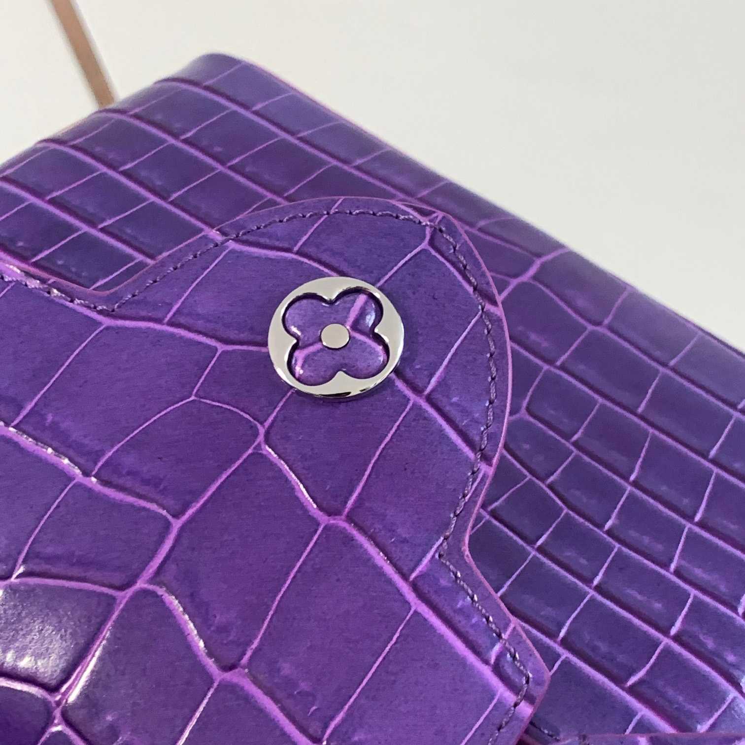 Louis Vuitton Capucines MM   N94910 - DopestKickz