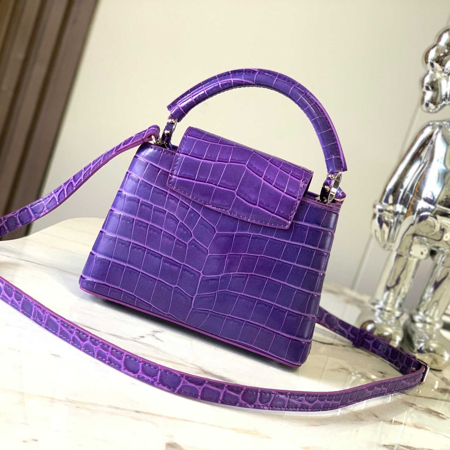 Louis Vuitton Capucines MM   N94910 - DopestKickz