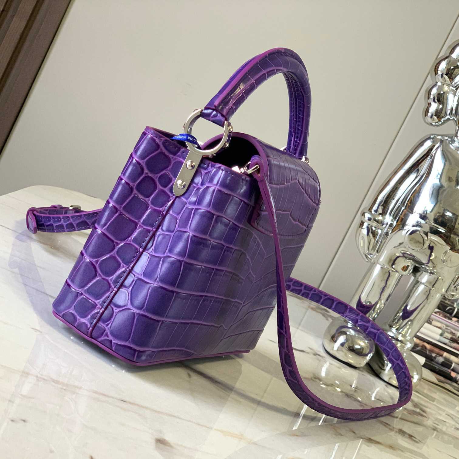 Louis Vuitton Capucines MM   N94910 - DopestKickz