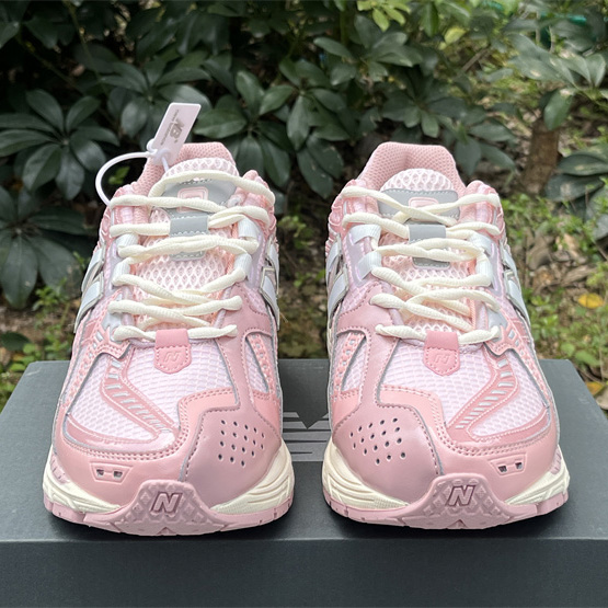 New Balance 1906R Sneakers      M1906NLN  - DopestKickz