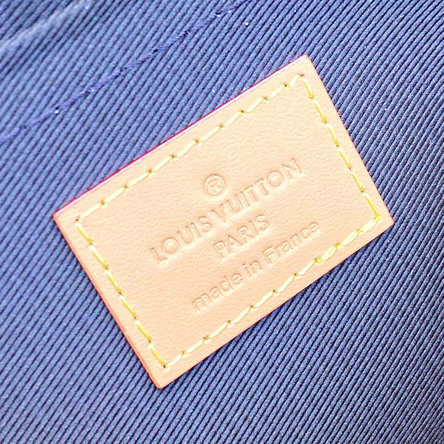 Louis Vuitton Pochette Voyage Souple    M83568 - DopestKickz