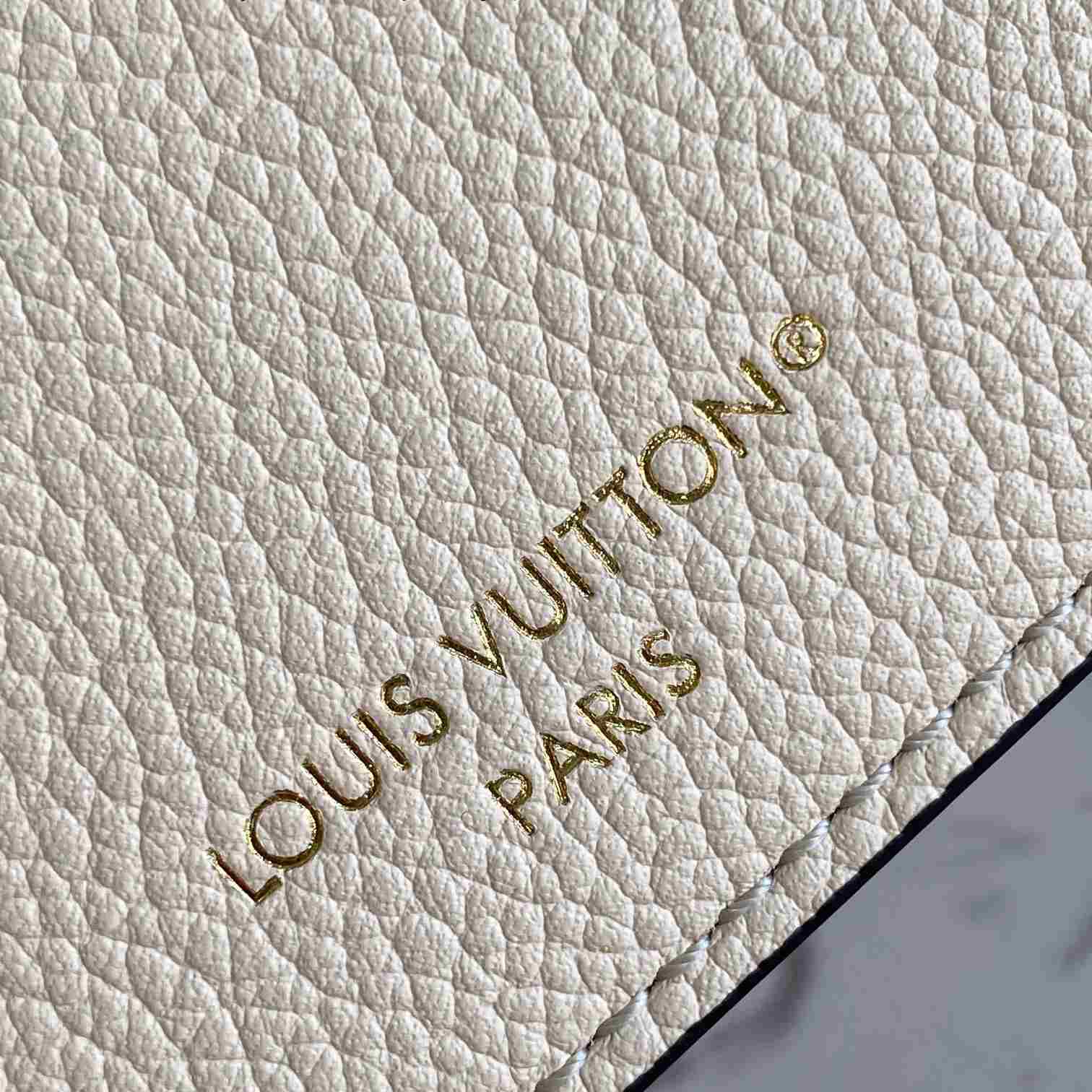 Louis Vuitton Sac Sport   M46609 - DopestKickz