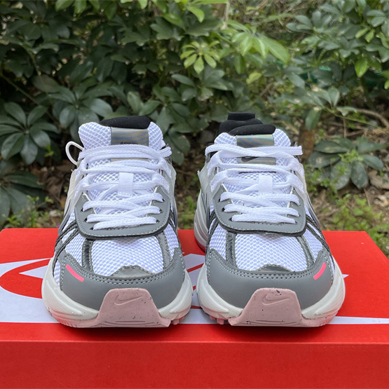 Nike Wmns v2k Runtekk Low ''White Grey Pink'' Sneaker       FZ5061-100 - DopestKickz