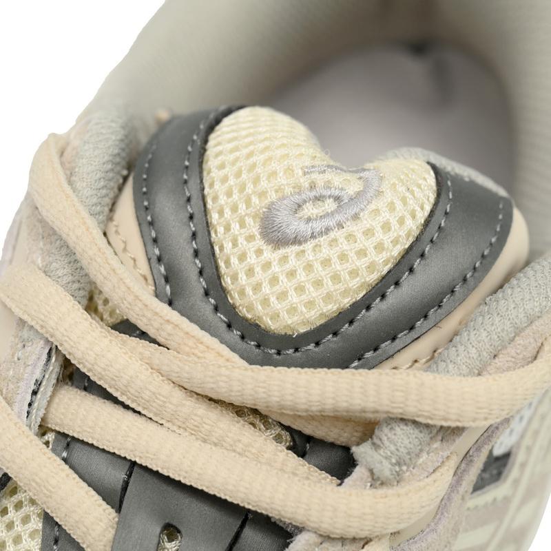 AsicsGEL-NYC Rice White Gray Sneakers           1201A789  - DopestKickz