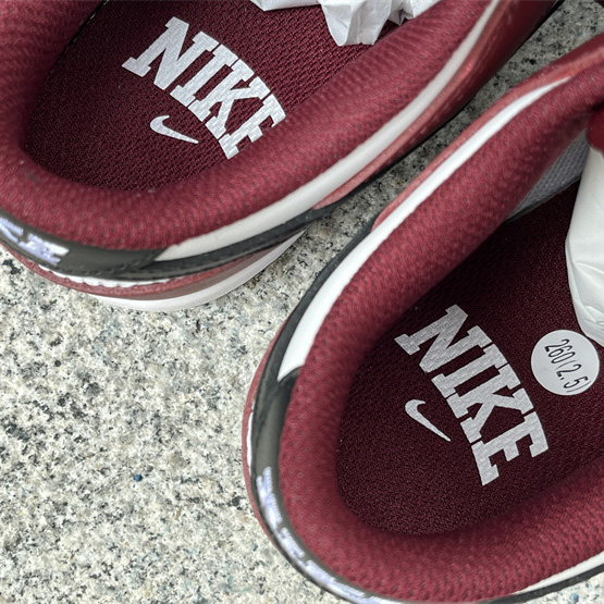 Nike Dunk Low SE Sneaker      FJ4616-600 - DopestKickz