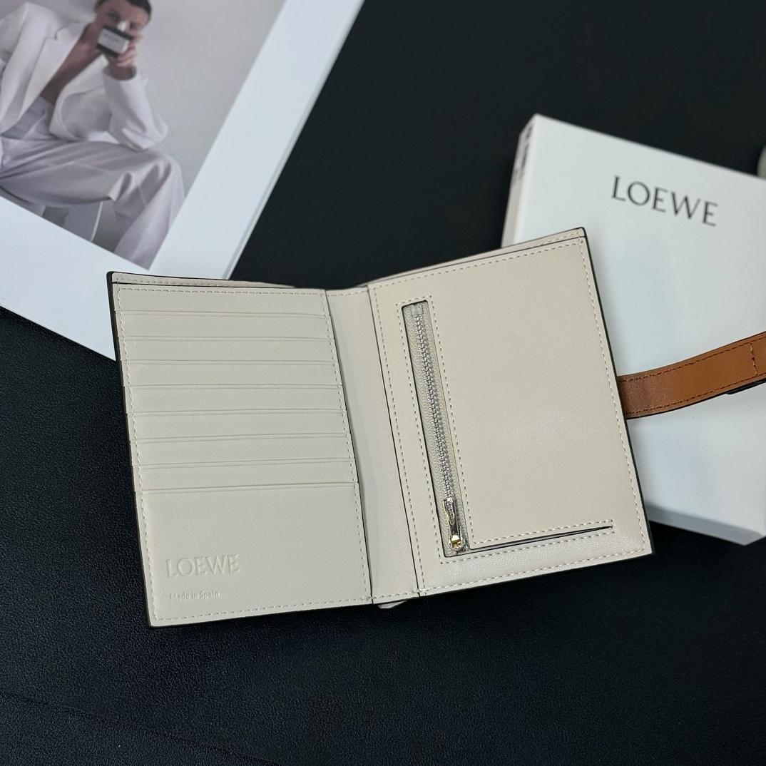 Loewe Medium Vertical Grained-Leather Wallet(14×11cm) - DopestKickz