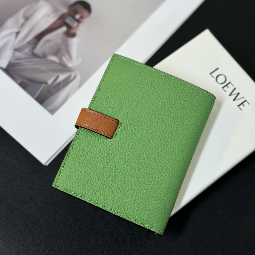 Loewe Medium Vertical Grained-Leather Wallet(14×11cm) - DopestKickz