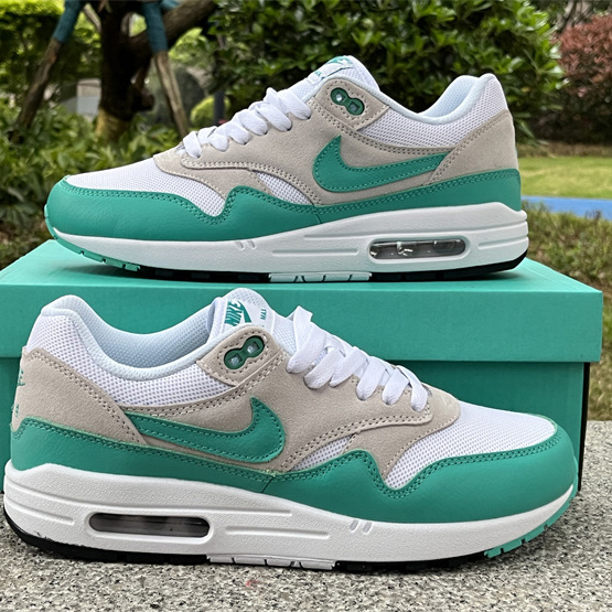 Nike Air Max 1 “Clear Jade” Sneaker    DZ4549-001 - DopestKickz