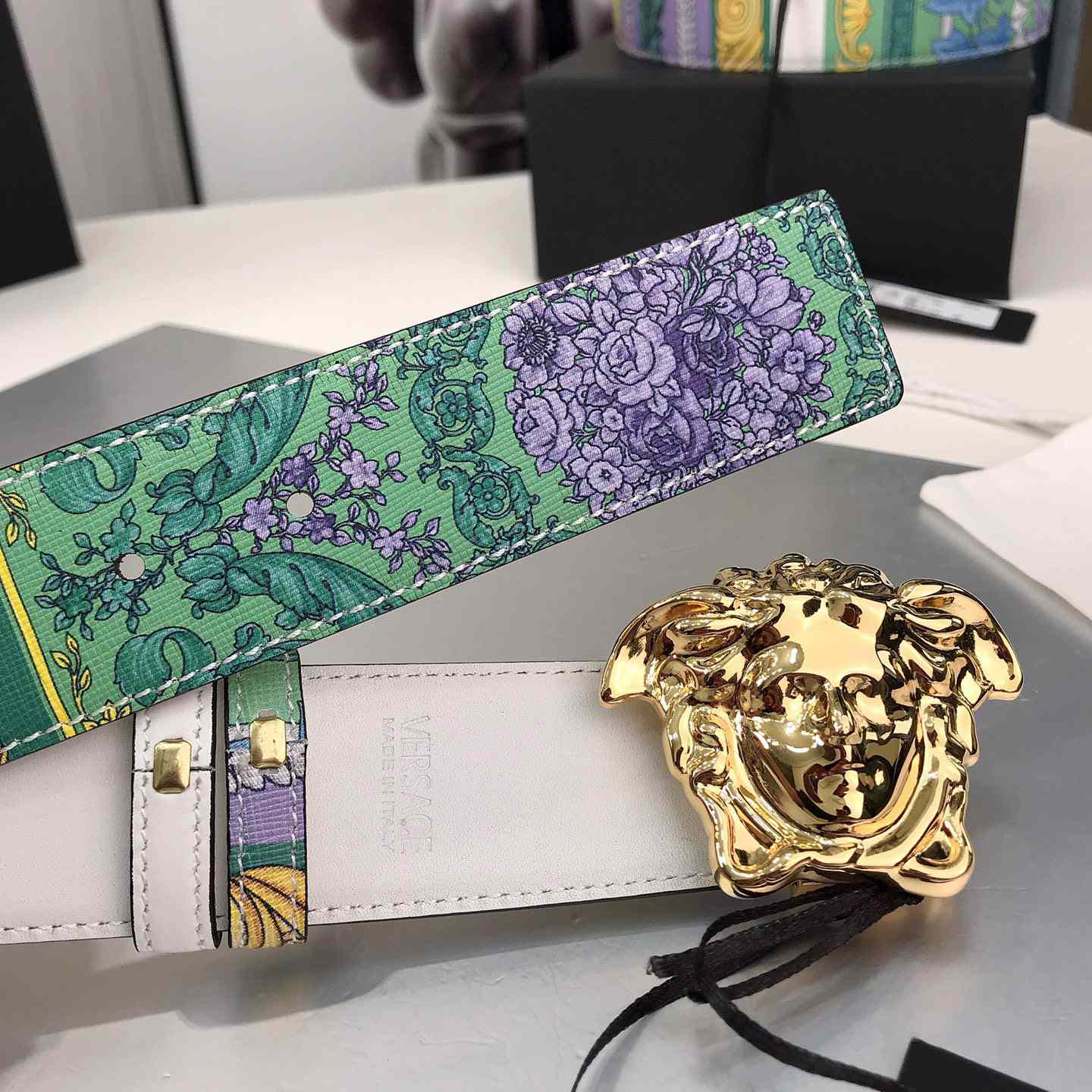 Versace Reversible Barocco Medusa Leather Belt   40mm - DopestKickz