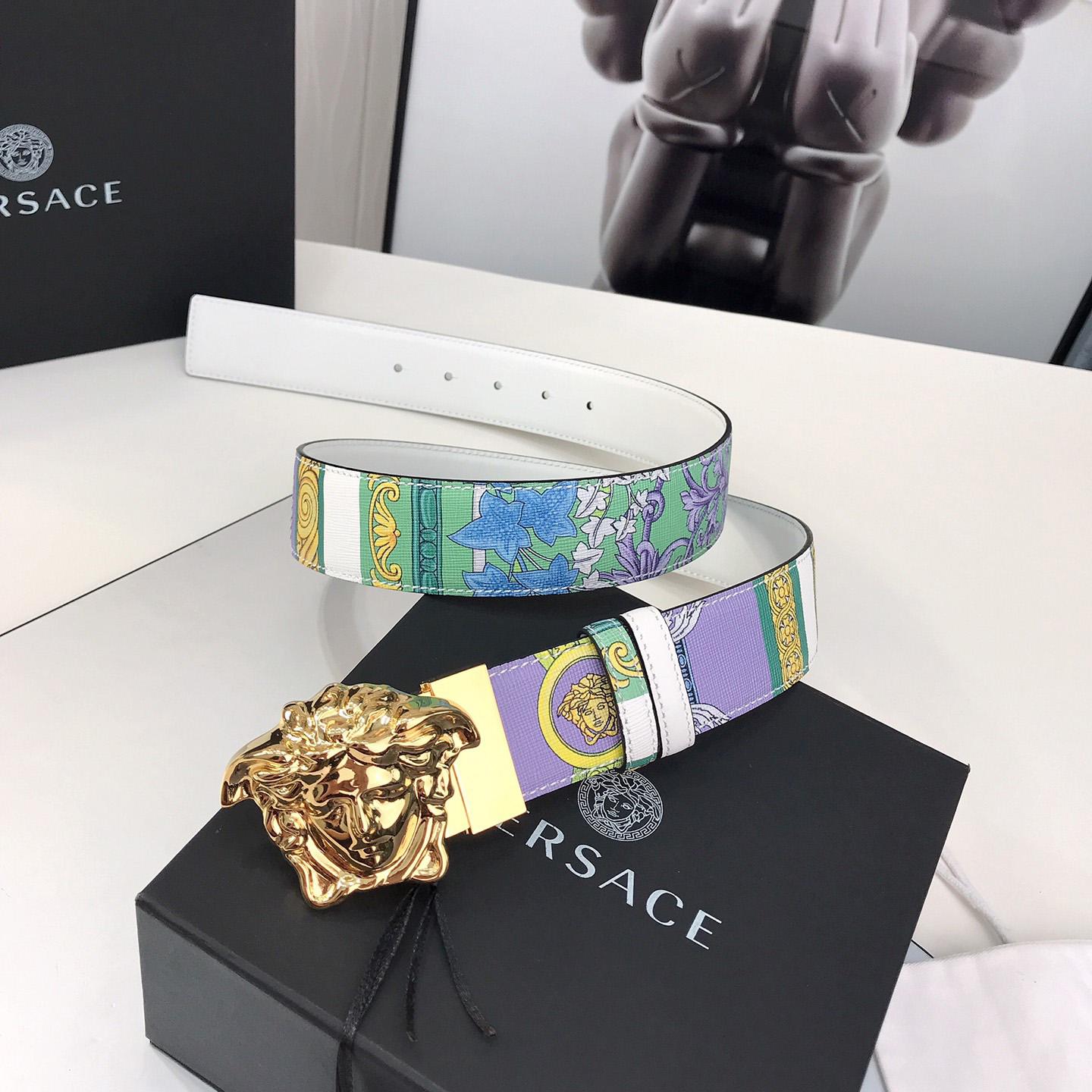 Versace Reversible Barocco Medusa Leather Belt   40mm - DopestKickz