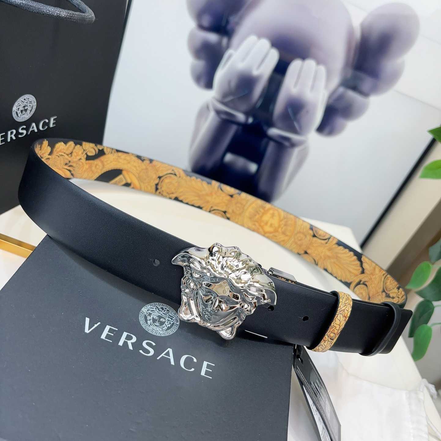 Versace Barocco Reversible Leather Belt    40mm - DopestKickz