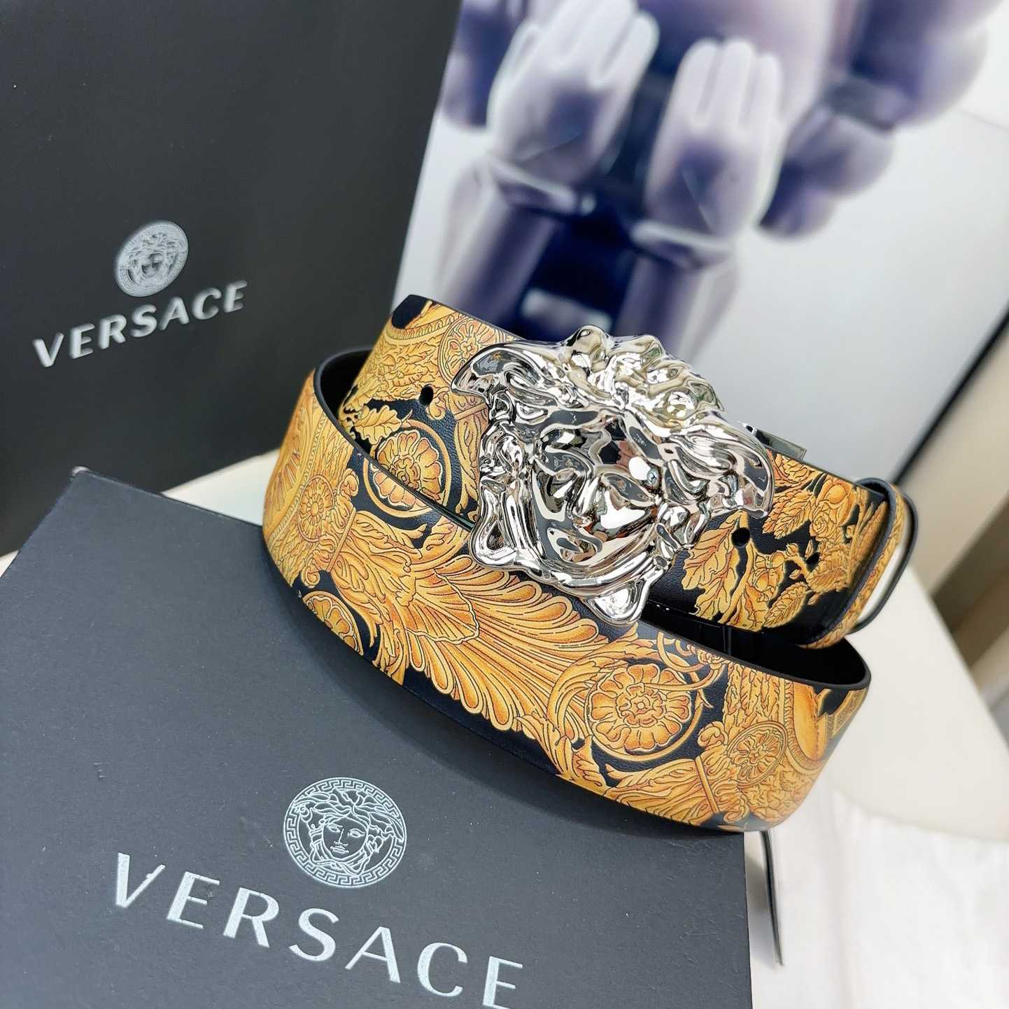 Versace Barocco Reversible Leather Belt    40mm - DopestKickz
