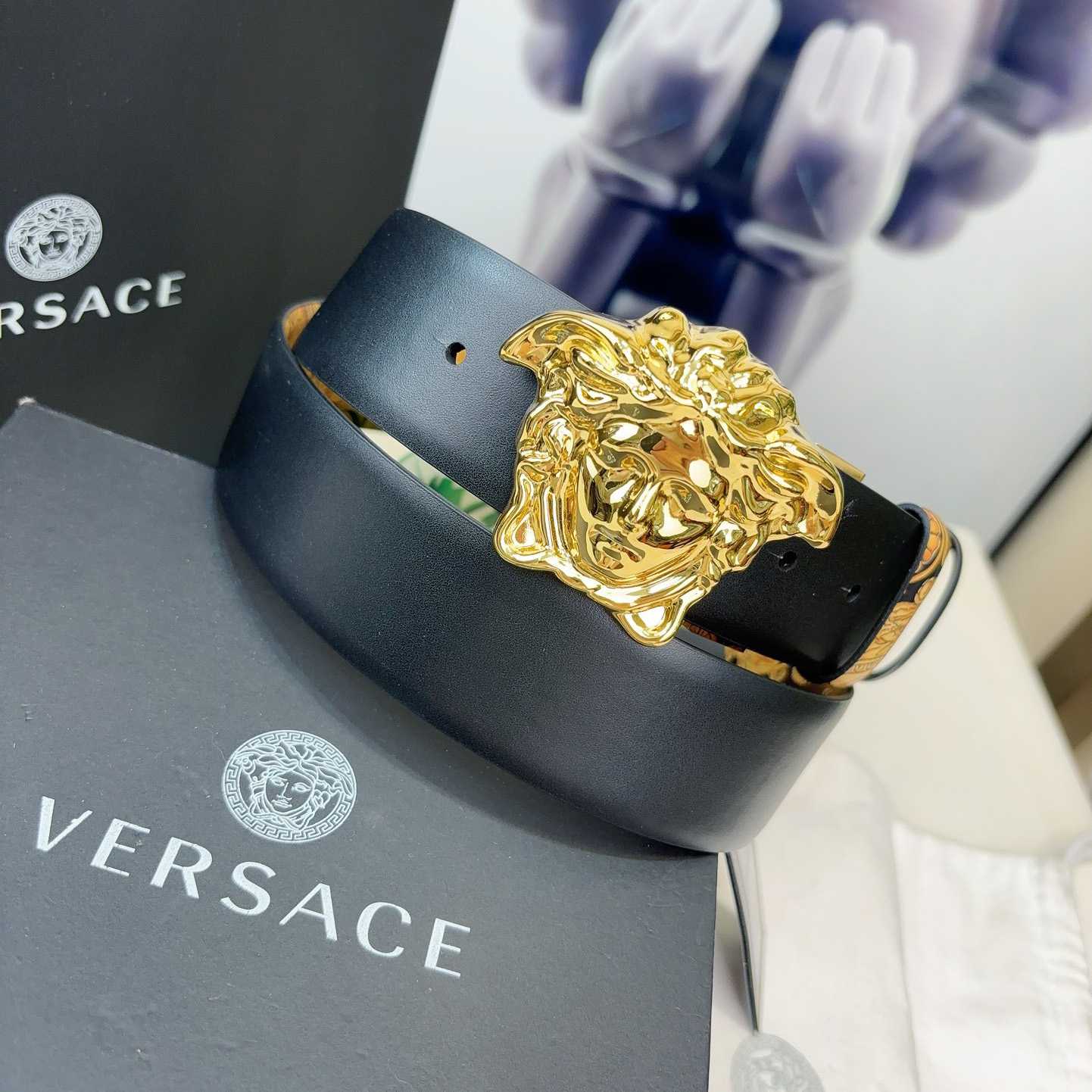 Versace Barocco Reversible Leather Belt    40mm - DopestKickz