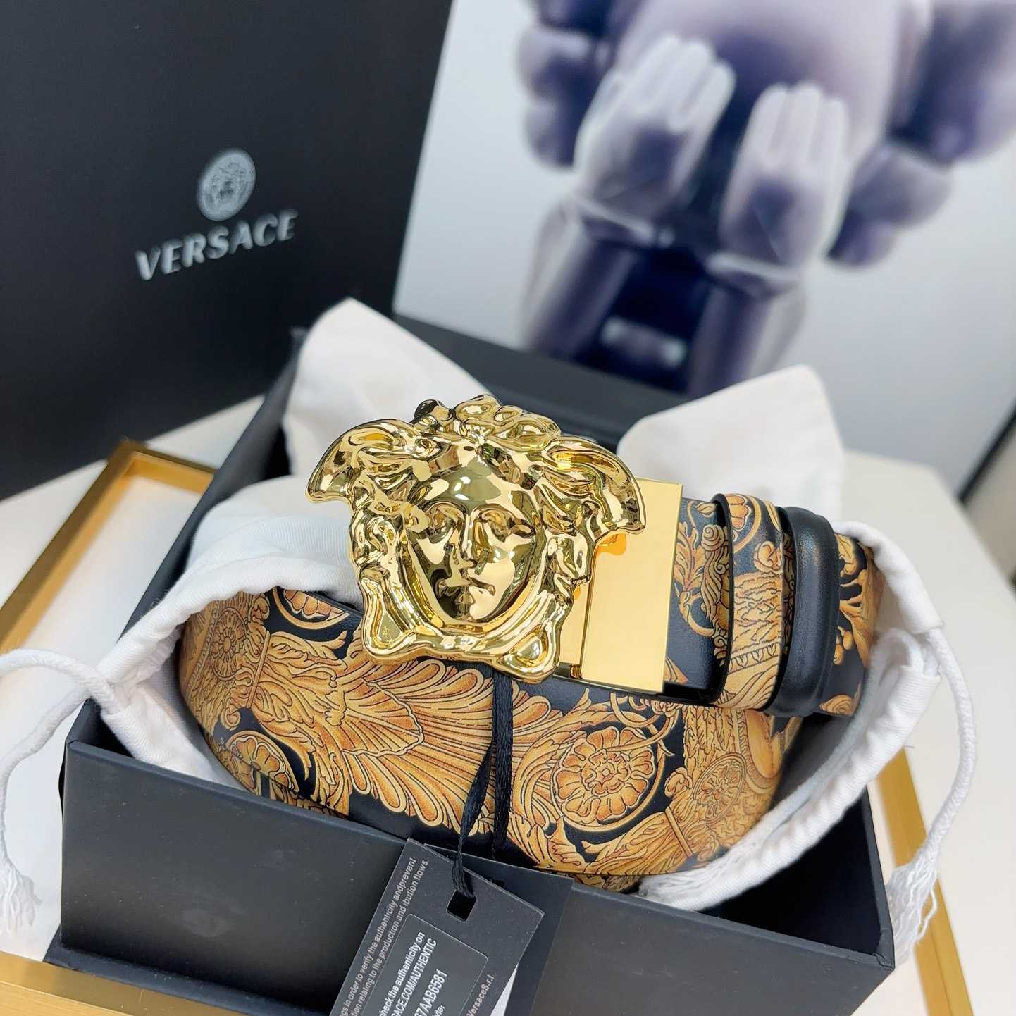 Versace Barocco Reversible Leather Belt    40mm - DopestKickz