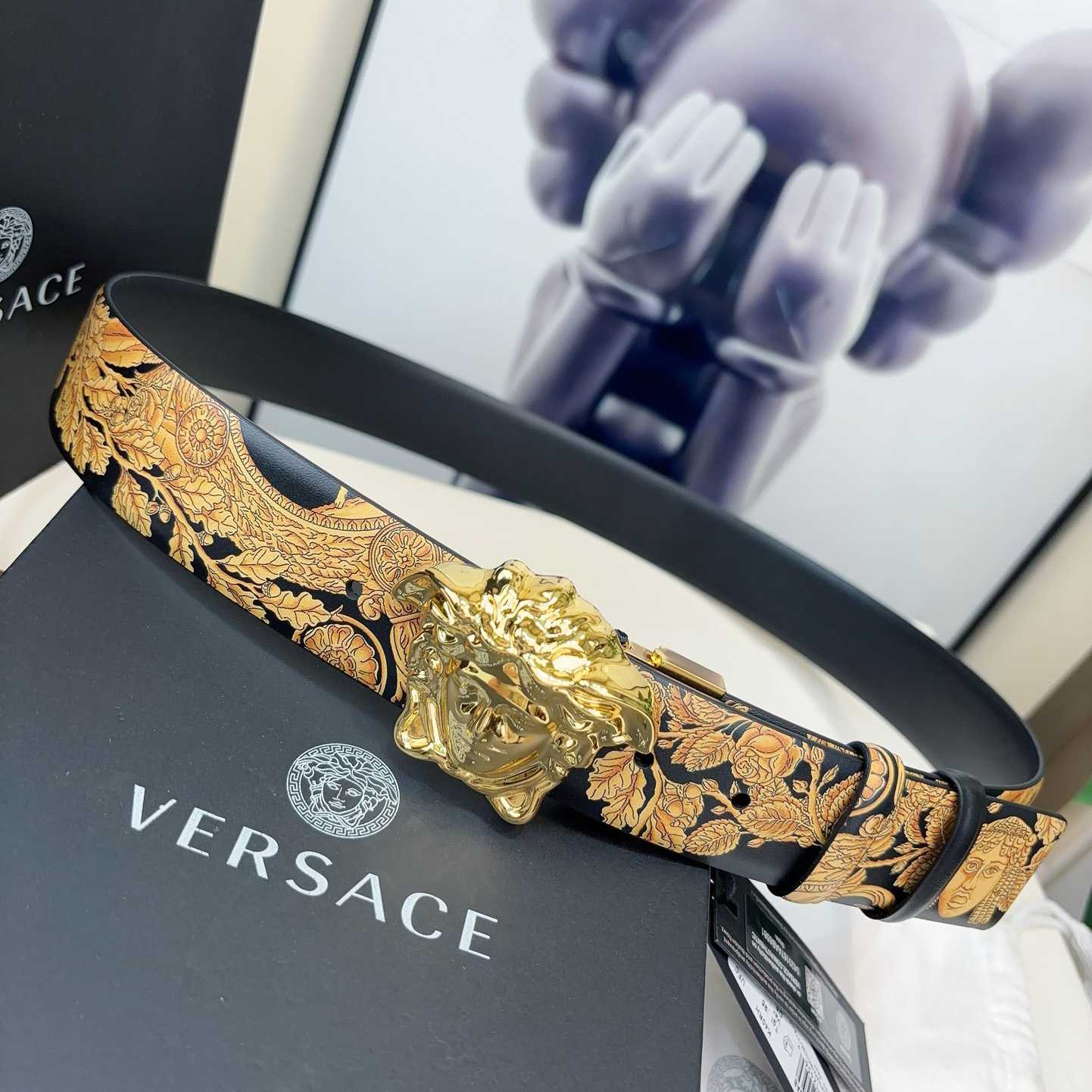 Versace Barocco Reversible Leather Belt    40mm - DopestKickz