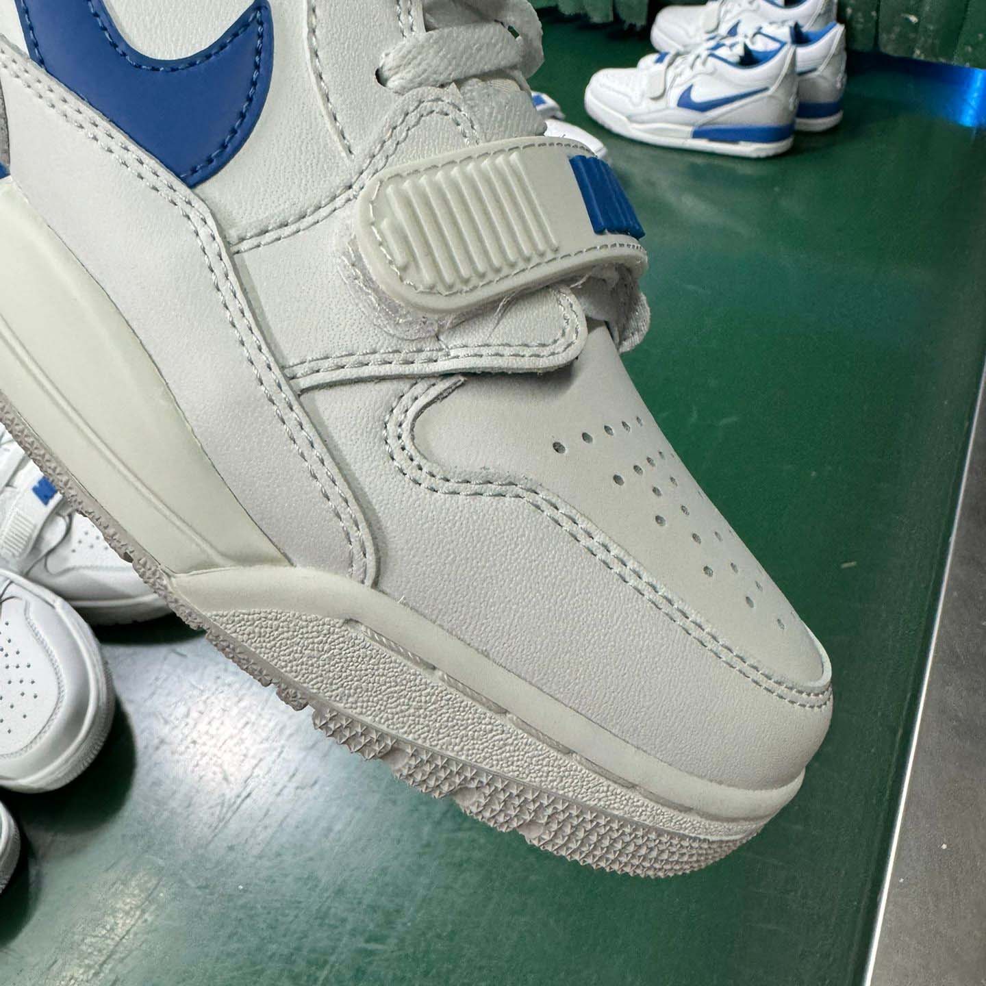 Jordan Legacy 312 Low Sneaker     HJ3480-140 - DopestKickz