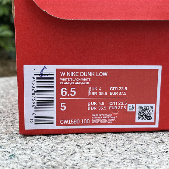 Nike Dunk Low Sneaker            CW1590-100 - DopestKickz